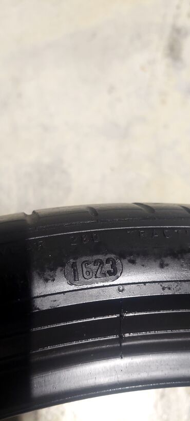 Təkərlər: İşlənmiş Şin Pirelli 255 / 35 / R 21 — 10