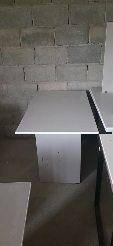 Кухонные столы: Кухонный стол, Новый, Угловой, Нераскладной — 12