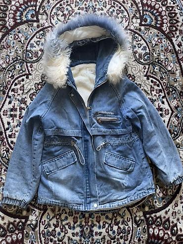 Böyükler üçün cins parkа gödəkçə - Material: mavi denim (cins), iç