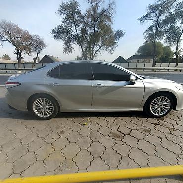 diamante 1996: Toyota Camry: 2018 г., 2.5 л, Автомат, Бензин, Седан — 3