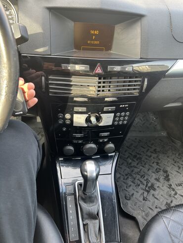 Opel: Opel Astra GTC: 2008 г., 1.8 л, Автомат, Бензин, Купе at lalafo.kg — 9 Opel: Opel Astra GTC: 2008 г., 1.8 л, Автомат, Бензин, Купе — 9