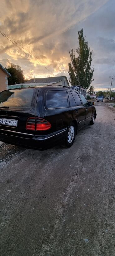 чехол для машины бу рядом хиёбони рӯдакӣ, душанбе: Mercedes-Benz E-Class: 2002 г., 2.2 л, Автомат, Дизель, Универсал