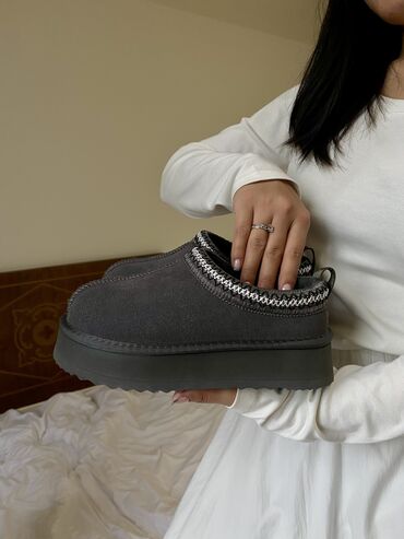 Угги: Натуральные угги tazz . Продам оптом и в розницу, количество есть — 5