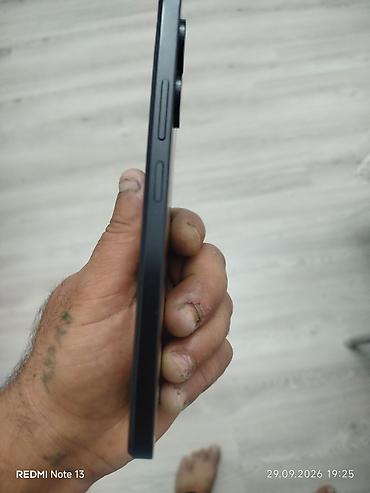 Мобильные телефоны: Məhsul: Ağıllı telefon (qara rəng) redmi 13C Xüsusiyyətlər: - Korpus — 2