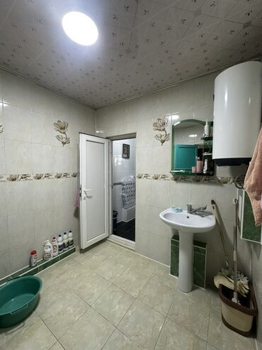 Продажа домов: Дом, 160 м², 5 комнат, Агентство недвижимости, Косметический ремонт — 9