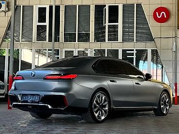 BMW: BMW i7: 2023 г., Электромобиль, Седан — 7