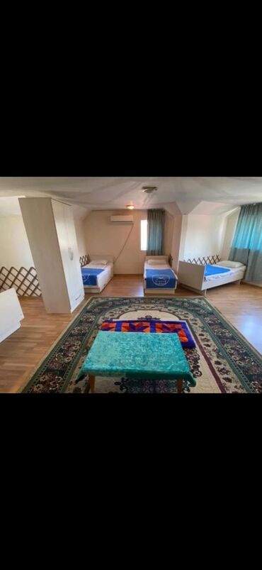 суточный дом в бишкеке: 20 м², 1 комната, Забор, огорожен