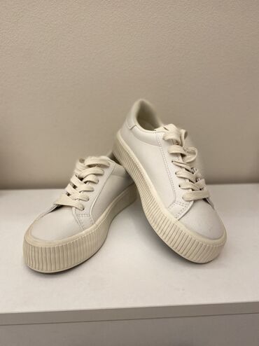 женские кроссовки adidas nizza: Кроссовки, 37, Новый, цвет - Бежевый