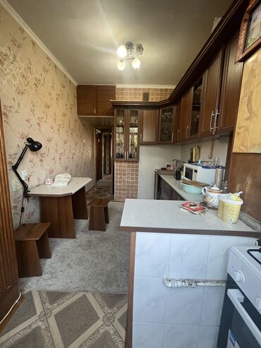 сдаю квартиру жал: 3 комнаты, 65 м², 106 серия, 3 этаж, Косметический ремонт