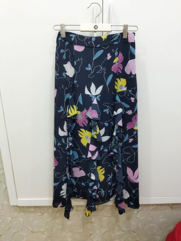 Gündəlik donlar: Bütün geyimlər S olcudur. hamısı çox az geyinilib. her biri 5 azn — 14