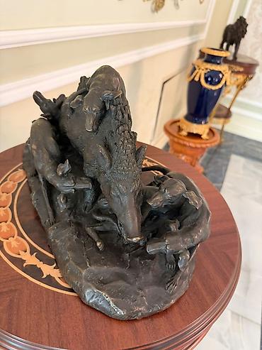 at figurları: Antik üslubda dekorativ əşyalar və mebellər toplusu - Boulle — 8