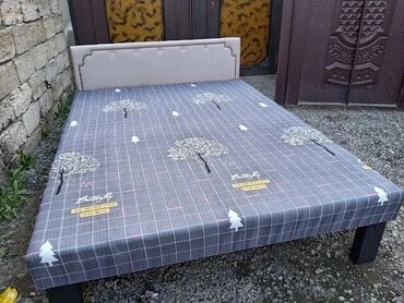 Mebellərin yığılması: Təzə çarpayılar. 1 nəfərlik çarpayılar 60manat. 2 nəfərlik taxt — 18