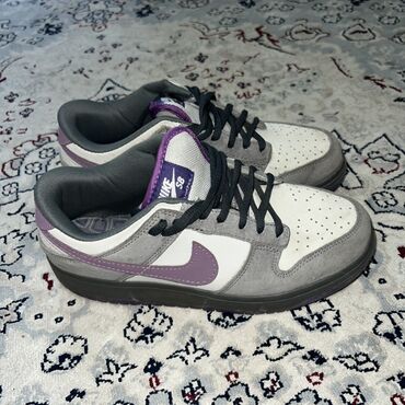 сапошки мужские: Nike SB Dunk Low Pro.
Размер:39
