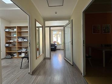 Продажа офисов: Продажа офисов 360 м², С ремонтом, С мебелью, Административное здание, 1 этаж — 16