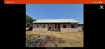 Дома: 🏡 Продаётся дом в Джалал-Абаде 📍Адрес: ул. Аттокура Азимканова 108а — 1