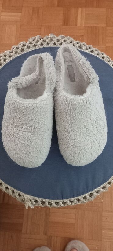 steve madden stikle sa masnom: Indoor slippers, 39