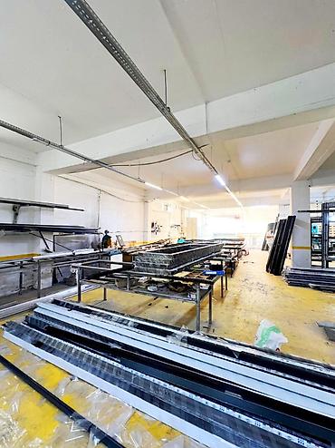 Коммерческая недвижимость: Xəzər tv-nin yanında əsas yol qırağında 2 mərtəbəli obyektin 340 kv.m — 3