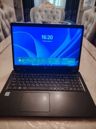 Настольные ПК и рабочие станции: Б/у Acer Chromebook, 17 ", Intel Core i3, 256 ГБ