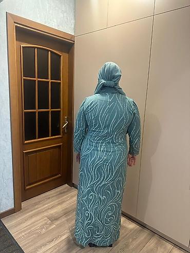 48 razmer don: Uzun ziyafət/libas 
50 52 ölçüyə uyğun — 3