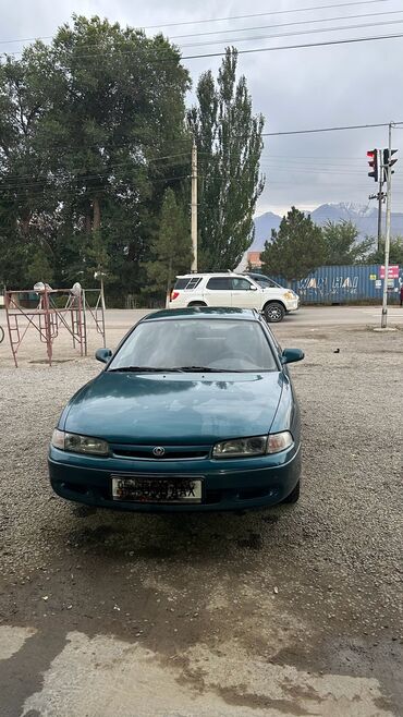 Mazda: Mazda 626: 1993 г., 2 л, Механика, Бензин, Хэтчбэк