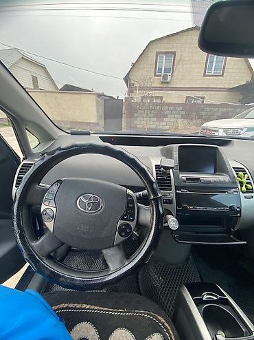 Продажа авто: Toyota Prius: 2006 г., 1.5 л, Вариатор, Гибрид, Хэтчбэк — 3