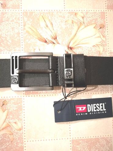 fisbajn za haljine: Novi muski kozni markirani kaisevi marke Diesel. Zemlja porekla