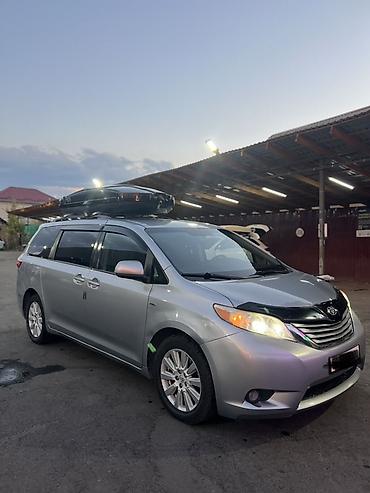 corolla 2016: Toyota Sienna: 2016 г., 3.5 л, Автомат, Бензин, Минивэн — 4