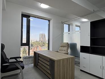 бишкек киргизия 1: Аренда офисов, 93 м², В бизнес центре — 10