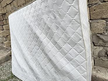 matras ustu dosək: Orta ölçülü döşək - Rəng: ağ (romb naxışlı qatlama tikiş) - Kənarları — 1