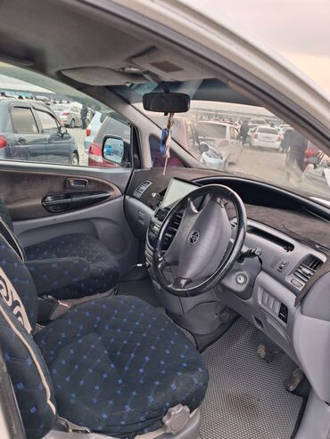 Toyota: Toyota Estima, правый руль, белый минивэн. Основные особенности: - — 9