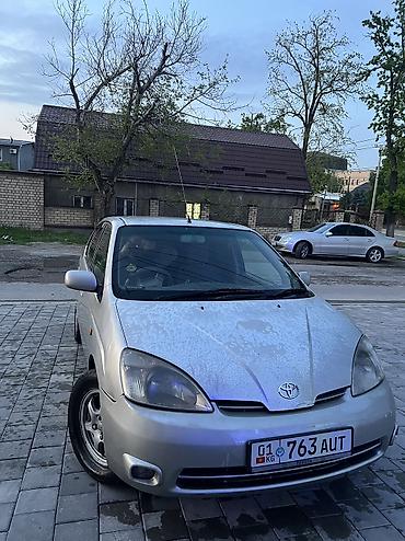 Toyota: Toyota Prius: 2000 г., Гибрид — 8