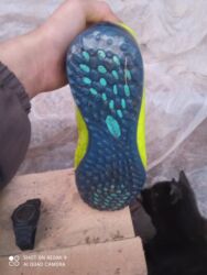 сидушка на велосипед: Футбольные бутсы/сороконожки для игры на искусственном покрытии