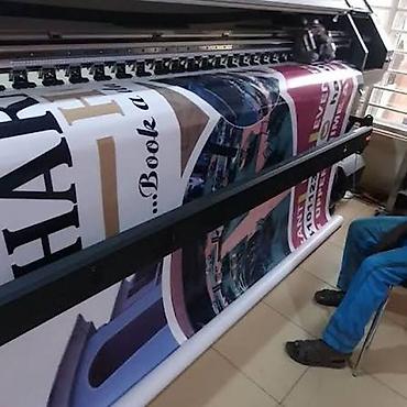 qara vinil: Vinil banner çapı.reklam xidmətləri.hər növ çap.İşıqlı reklam.qabarıq — 1