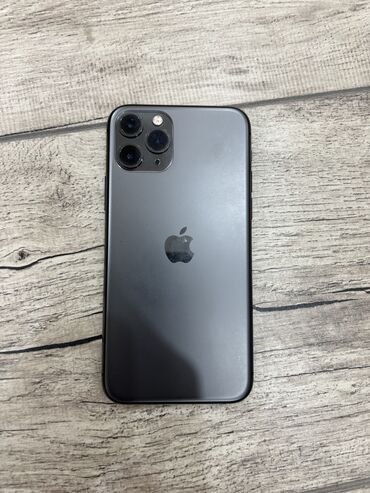 Apple iPhone: IPhone 11 Pro, Б/у, 256 ГБ, Black Titanium, Чехол, 92 %