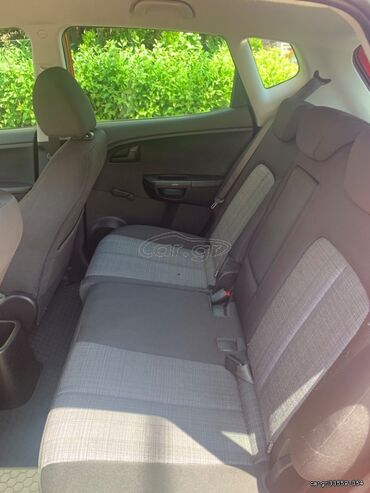 Kia: Kia Venga: 1.4 l. | 2011 έ. Χάτσμπακ — 8