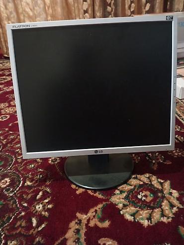 Мониторы: Монитор, LG, LCD, 18" - 19" — 1