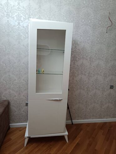 Dolablar: İşlənmiş, Açılan, 1 qapı Düz dolab, Servant, Azərbaycan