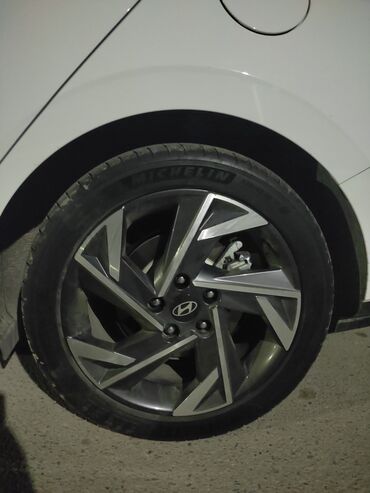 Диски: Литые Диски R 17 Hyundai, Комплект, отверстий - 5, Б/у
