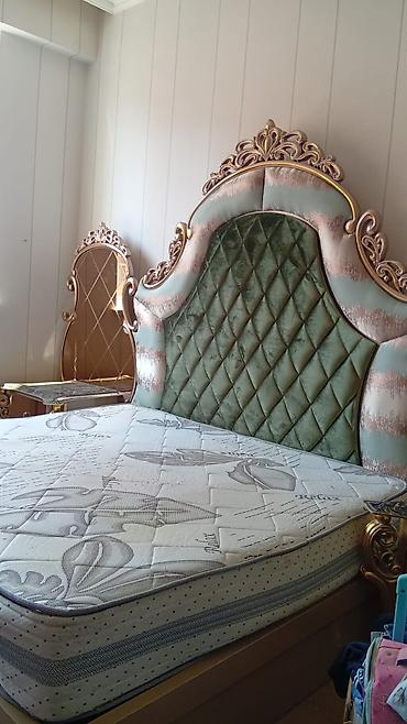 Klassik üslubda yataq otağı dəsti - Yataq: Yumşaq başlıq hissəsi lalafo.az -da Klassik üslubda yataq otağı dəsti - Yataq: Yumşaq başlıq hissəsi