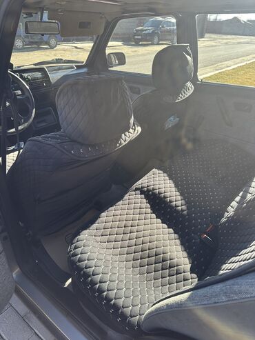 Volkswagen: Volkswagen Jetta: 1988 г., 1.8 л, Механика, Бензин — 8