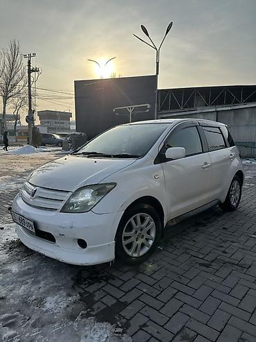 Toyota: Toyota ist: 2003 г., 1.3 л, Автомат, Бензин, Хэтчбэк — 4