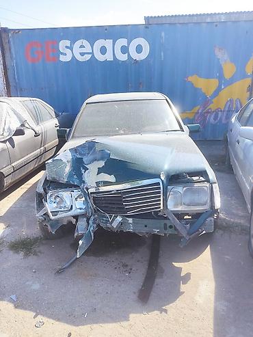 мерс 124 разбор: Mercedes-Benz E‑Class (W124), седан, тёмно‑зелёный цвет. Автомобиль — 3