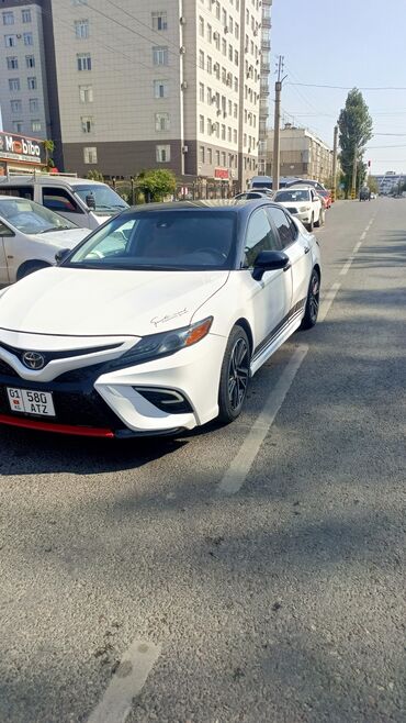 автомобиль седан: Toyota Camry: 2020 г., 2.5 л, Автоматтык, Бензин, Седан