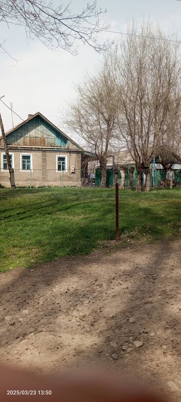 продажа домов в беловодске кыргызстан: Үй, 80 кв. м, 4 бөлмө, Менчик ээси, Эски ремонт