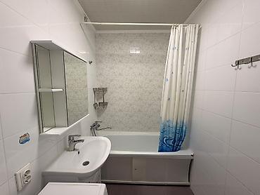 2 комнатная: 2 комнаты, 67 м², 106 серия улучшенная, 6 этаж, Евроремонт — 4