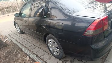 Honda: Honda Civic: 2001 г., 1.7 л, Автомат, Бензин, Седан