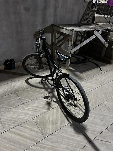 stark velo: Şəhər/trek tipli velosiped – qara rəng Texniki xüsusiyyətlər: - — 1