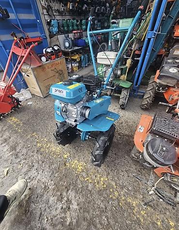 Мотоблоки и агрегаты: Мотоблоки и культиваторы для дачи и фермерских работ Все виды — 16