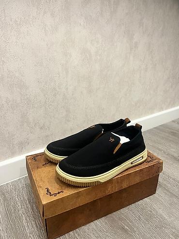 Личные вещи: Kişi slip-on ayaqqabıları - Rəng: qara üst, bej/krem rəngli altlıqlar — 2