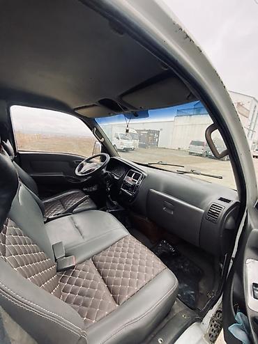 Hyundai: Hyundai : 2.5 l | 2009 il Van body type — 8